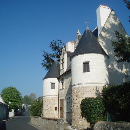 Hotel Manoir Du Rouvre Mettray Esterno foto