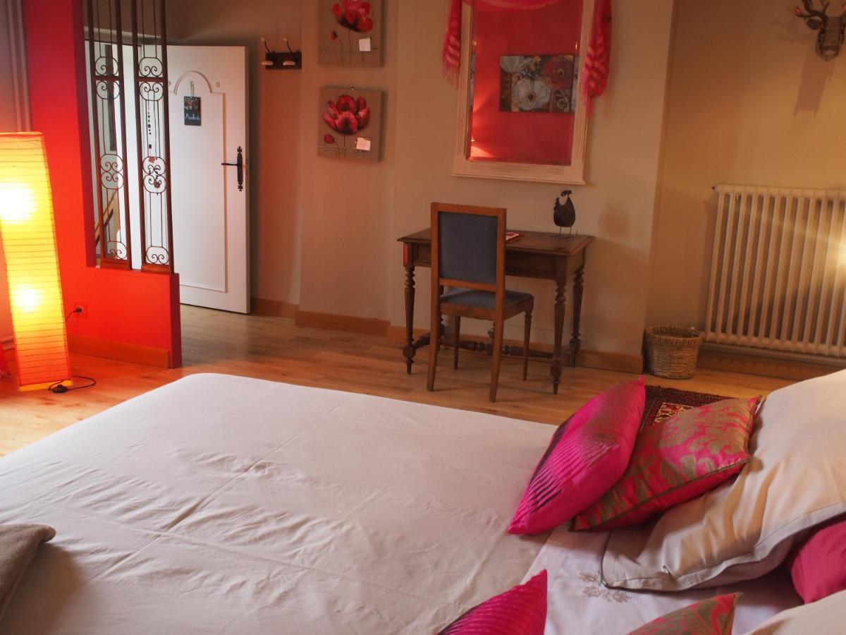 Hotel Manoir Du Rouvre Mettray Esterno foto